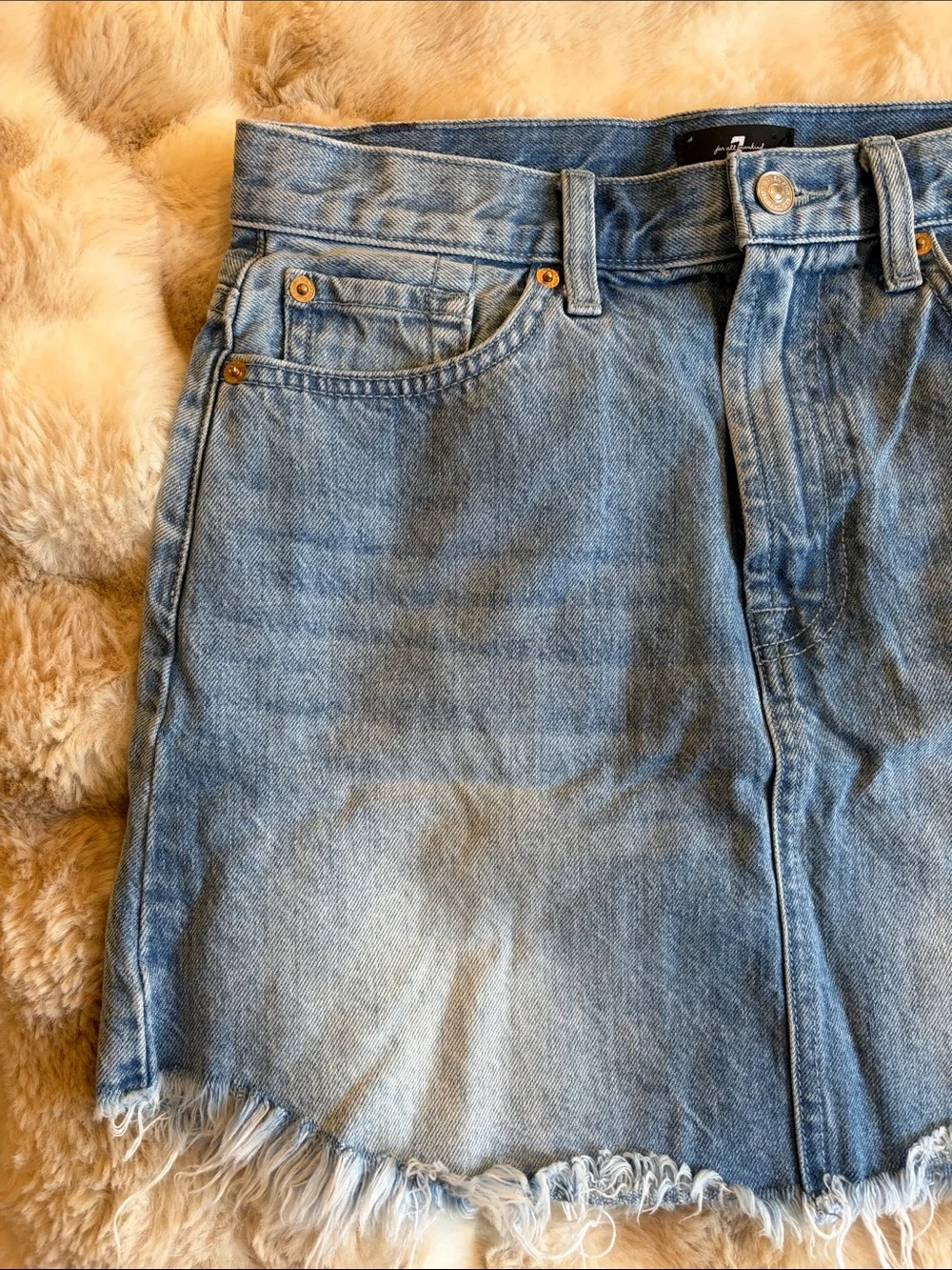 7 for all mankind denim mini skirt distressed hemline light wash size 29 - Picture 2 of 11